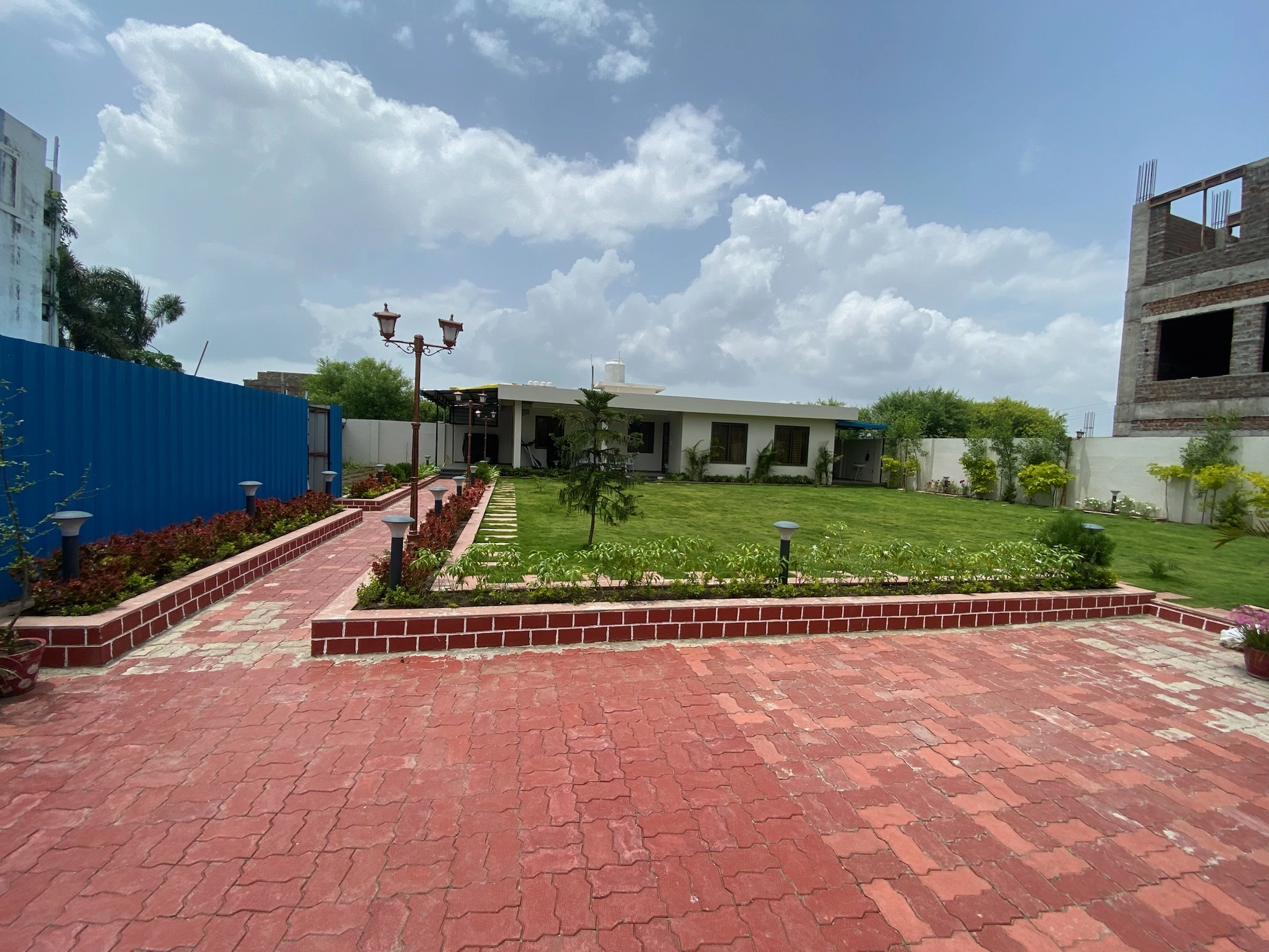 Modern Resort - Image 12 of 108